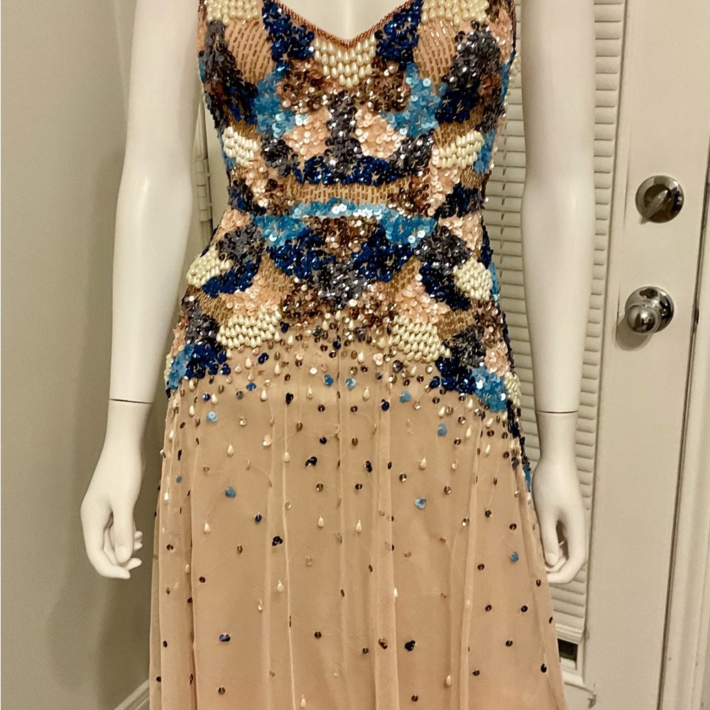 Aidan by Aidan Mattox SZ-0 Women's V-Neck Sequin Cocktail Dress. Retail $320 - Picture 12 of 13